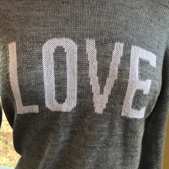 LOVE Sweater - Picture 3 of 3